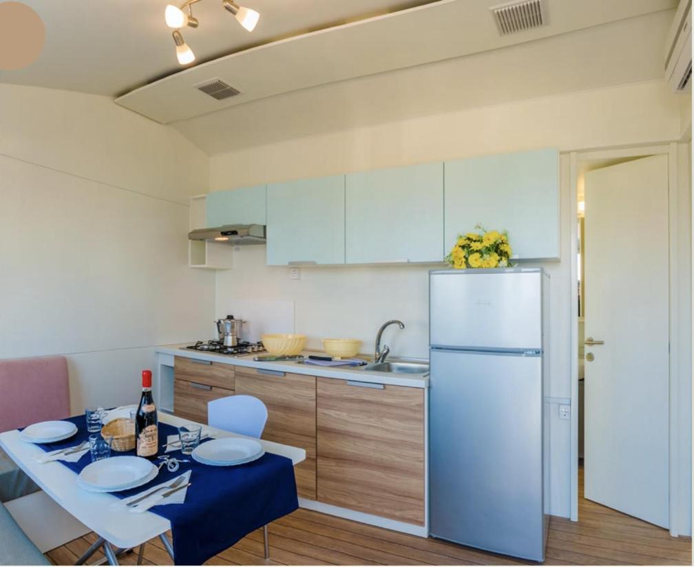 Eurocampingpacengo Hotel Lazise Exterior photo